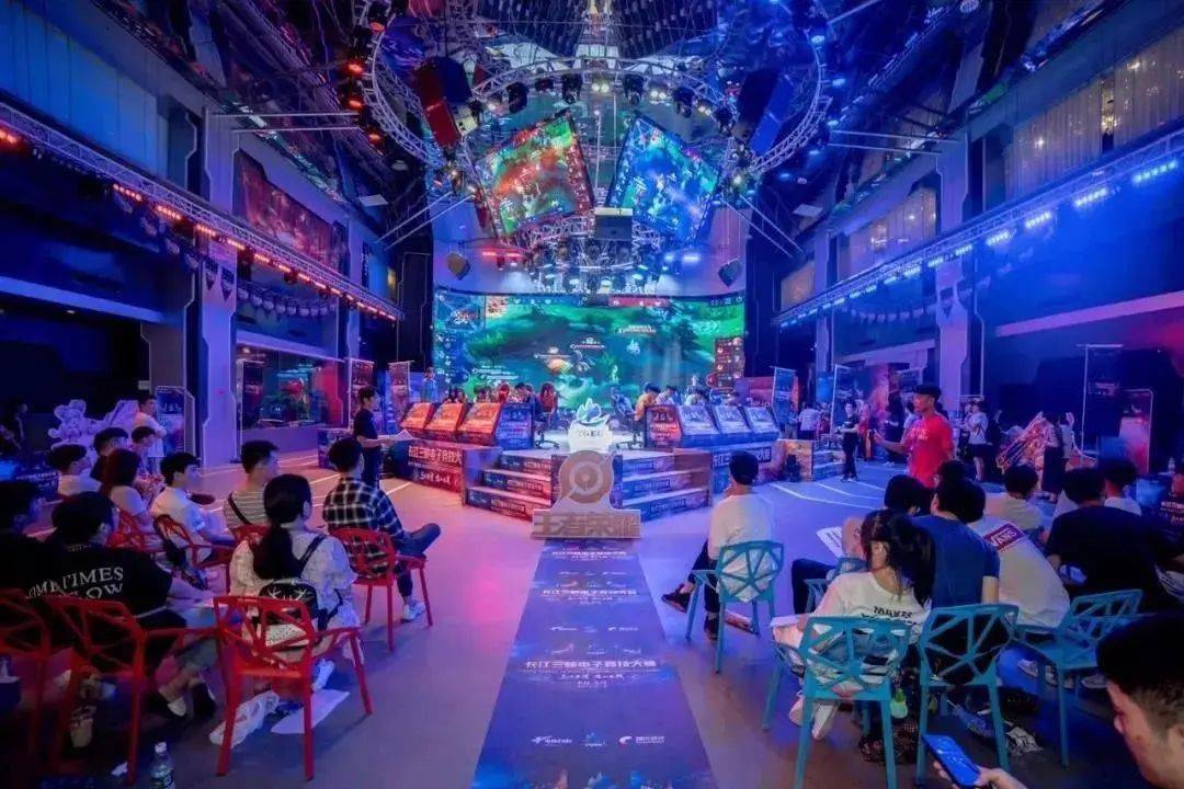 已经连续三 已经连续三