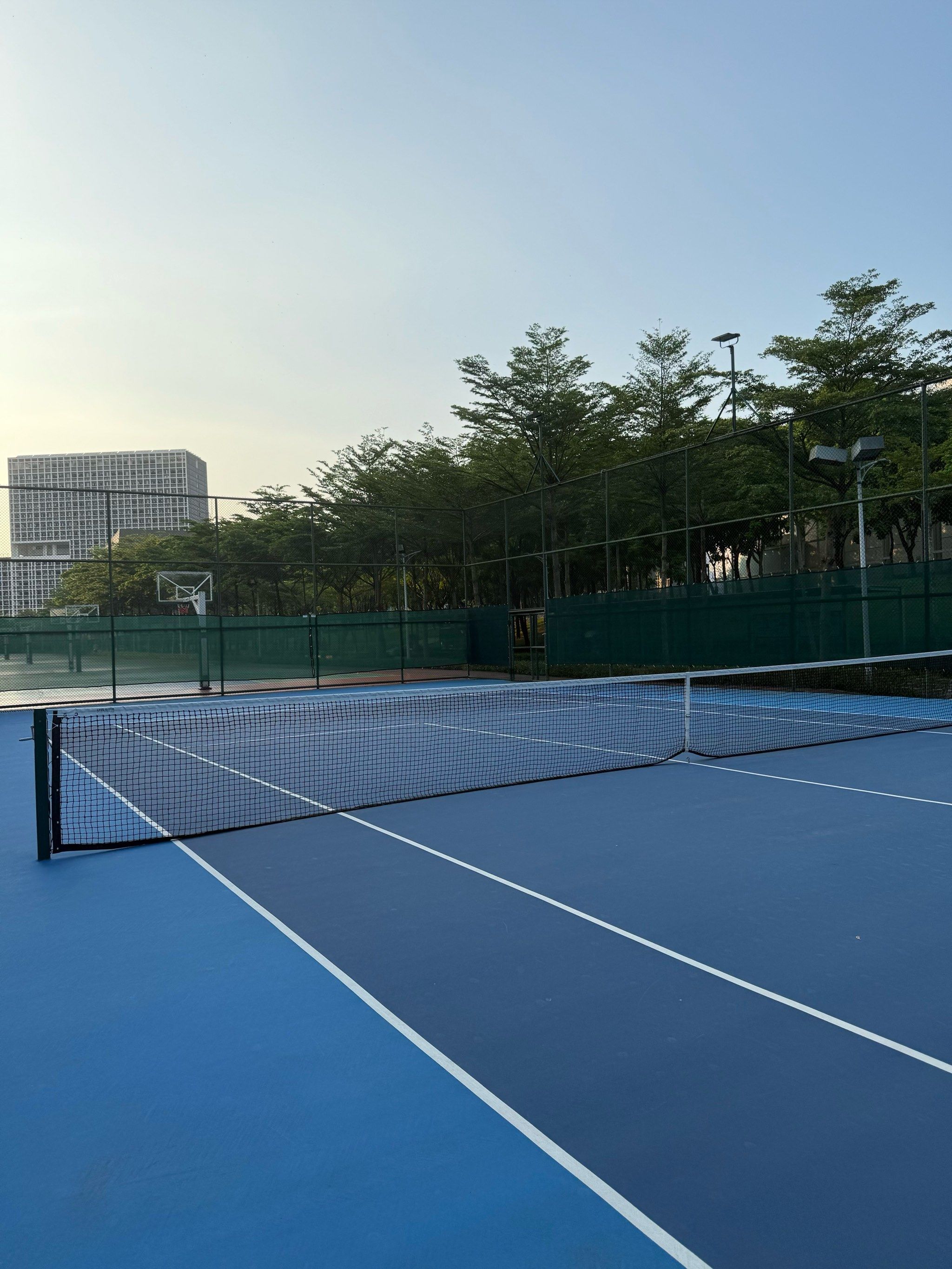 他先用假动 他先用假动