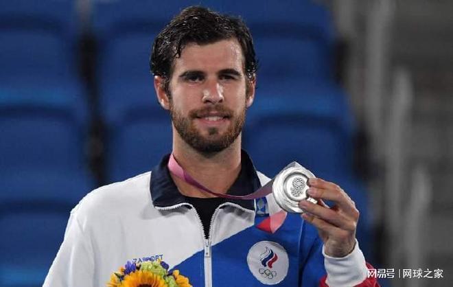 得多个冠军 得多个冠军