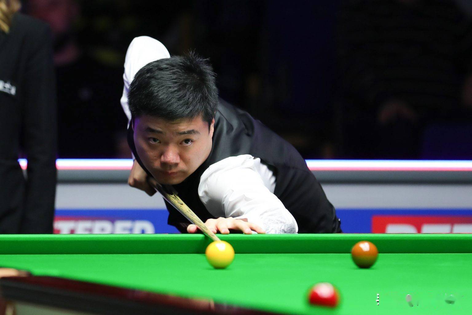 步行者的问 步行者的问