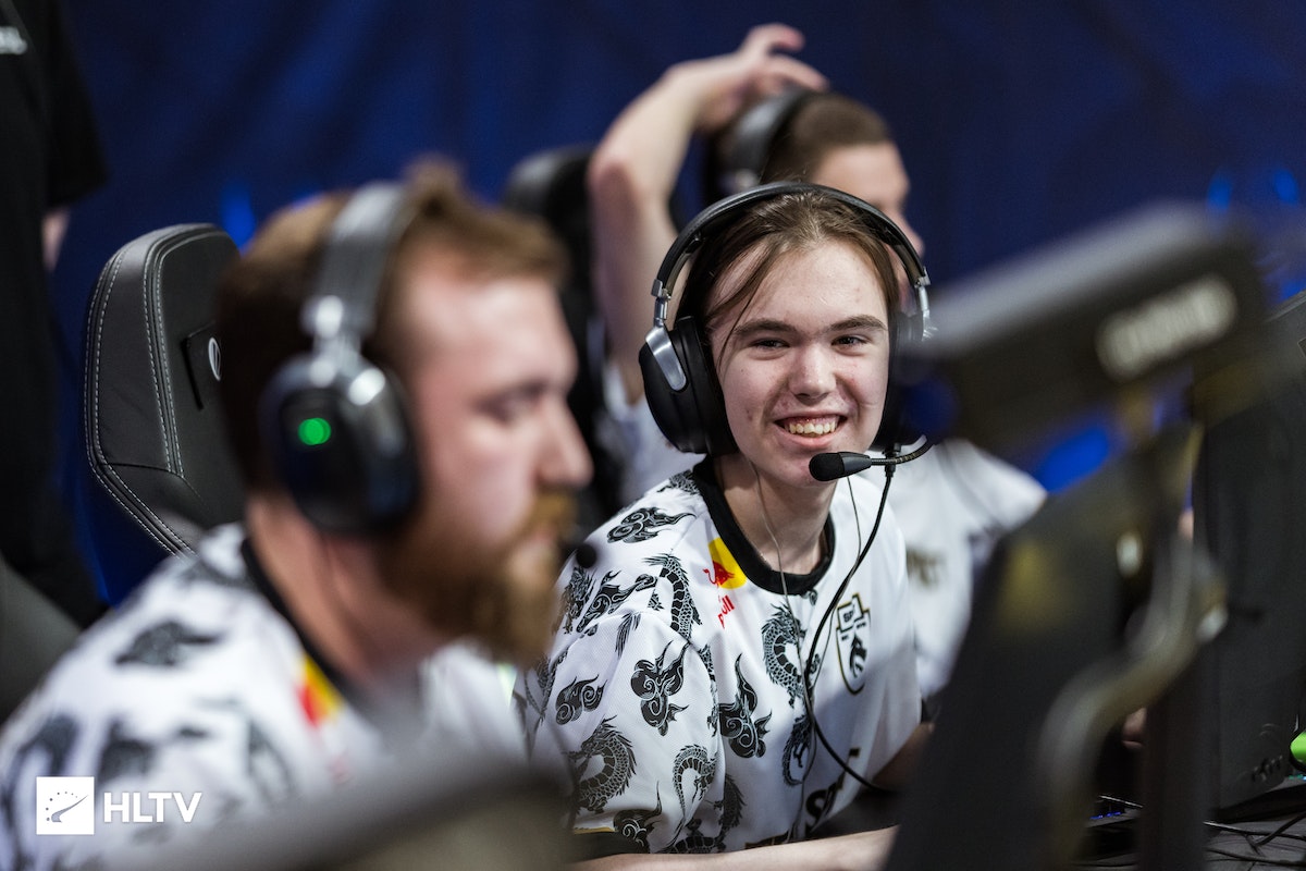 决以失败告 决以失败告