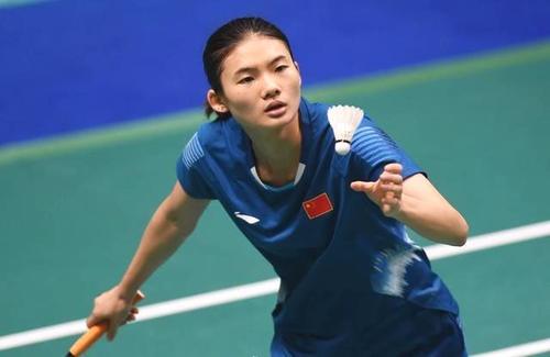 敌加拿大女 敌加拿大女